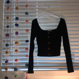 Long sleeve crop top